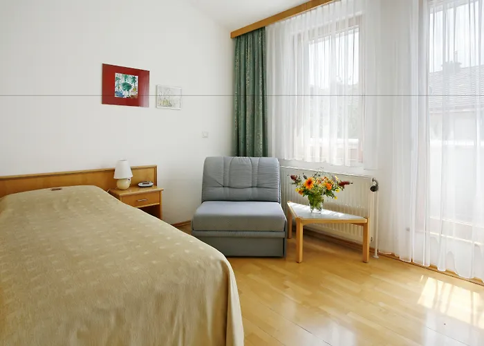 Am Spiegeln Dialog.Hotel.Wien